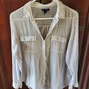 GAP boyfriend cut button-up cotton top